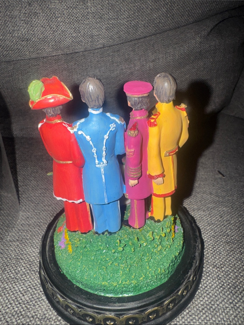 Vintage 1993 The Franklin Mint Beatles Sgt. Pepper Music Box / Dome - Picture 6 of 11
